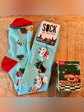NWT Sock It To Me Knee High Holiday Cat Socks + Building Blocks Jingle Cats